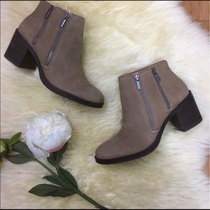 Lucky Brand Booties Sz.9